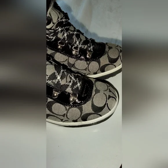 Coach Signature Patterned Black and Grey Tailor Hiking Boots Size 7.5 - Picture 7 of 12
